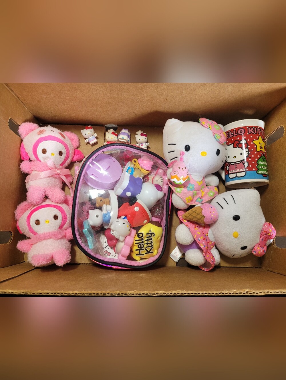 Hello Kitty Lot Of Toys And Accessories